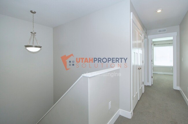 Building Photo - 12272 S Macdill Ct