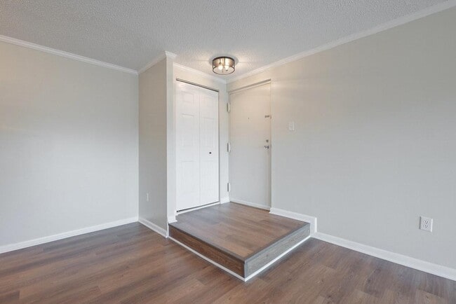 Building Photo - 1509 Regency Woods Rd