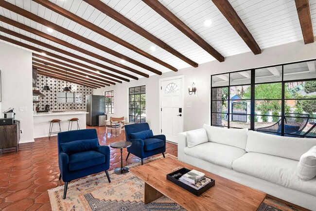 Building Photo - 620 S Camino Real