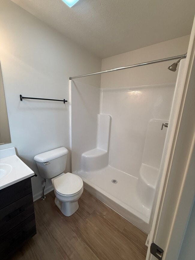 Building Photo - 65 Arthurian Way