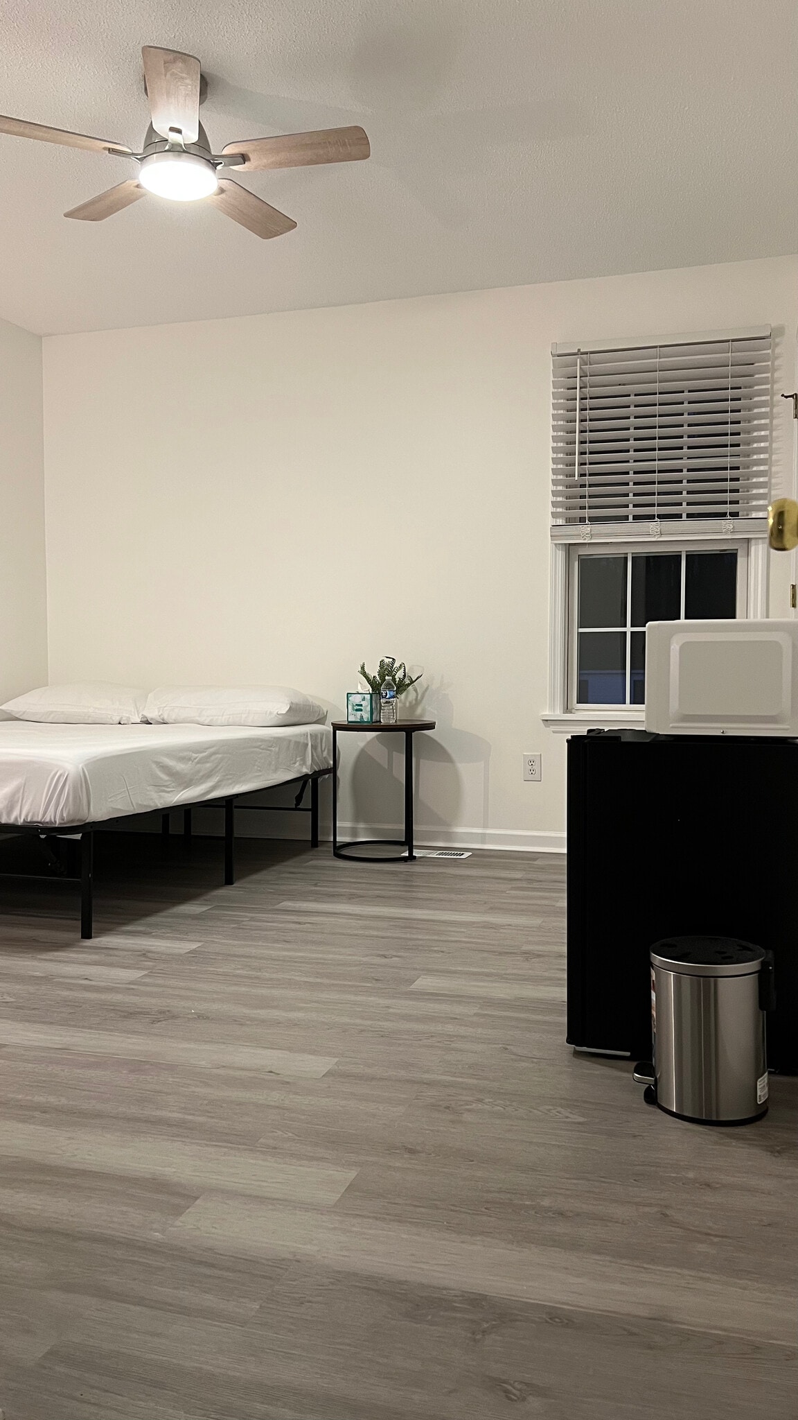 Building Photo - 301 Winners Cir S