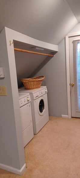 Building Photo - 313 West Ave