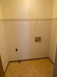 Building Photo - S519