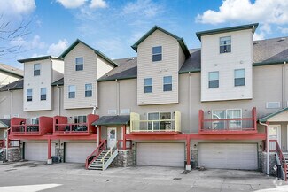 Building Photo - 211 NE 45th Ln