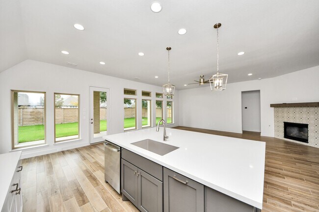 Building Photo - 2719 Country Ln