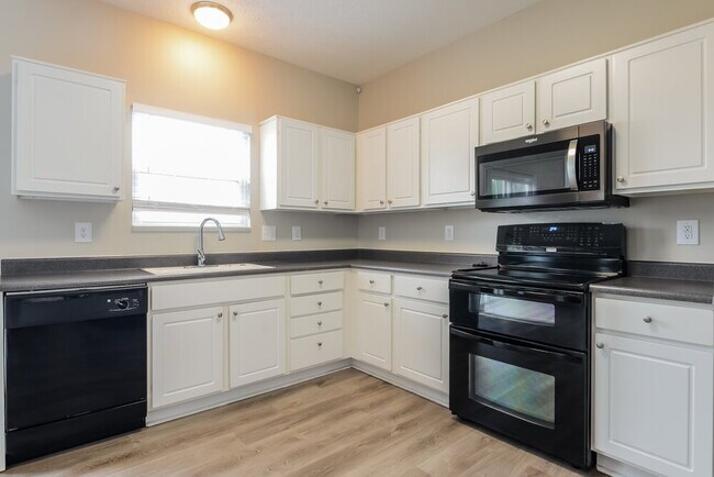 Building Photo - 8116 Melbourne Ln