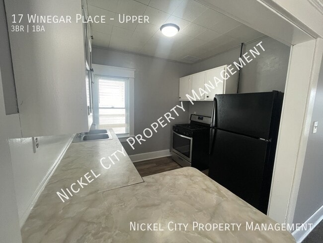 Building Photo - 17 Winegar Pl