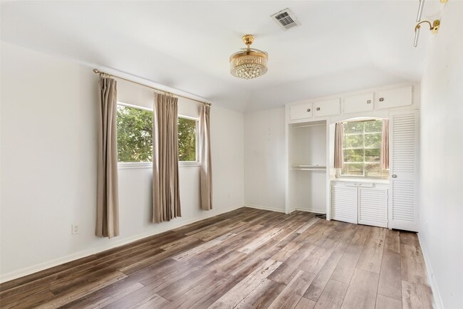 Building Photo - 3602 Ridgeview Dr
