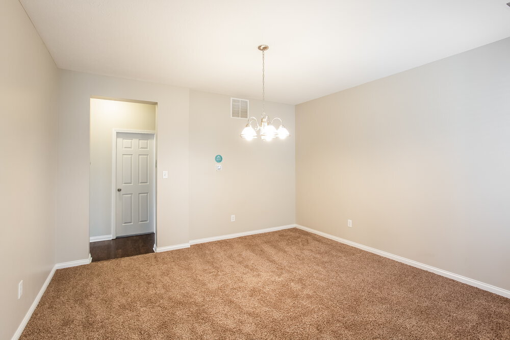 Building Photo - 8025 Cole Wood Blvd