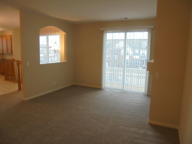 Building Photo - 4234 Savoy Ln