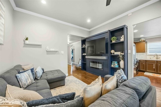 Building Photo - 9903 Garnet Springs Dr