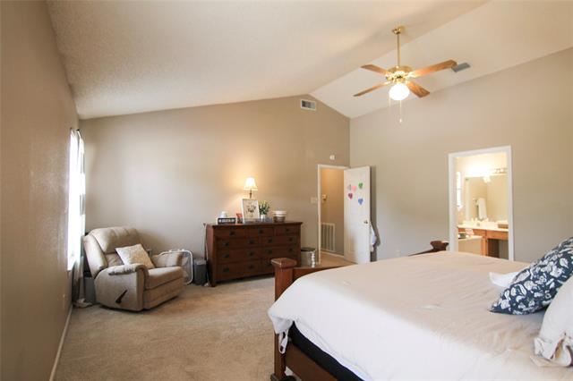 Building Photo - 1537 Yaggi Dr