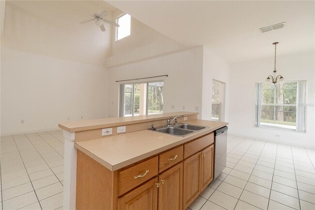 Building Photo - 4664 Cumbrian Lakes Dr