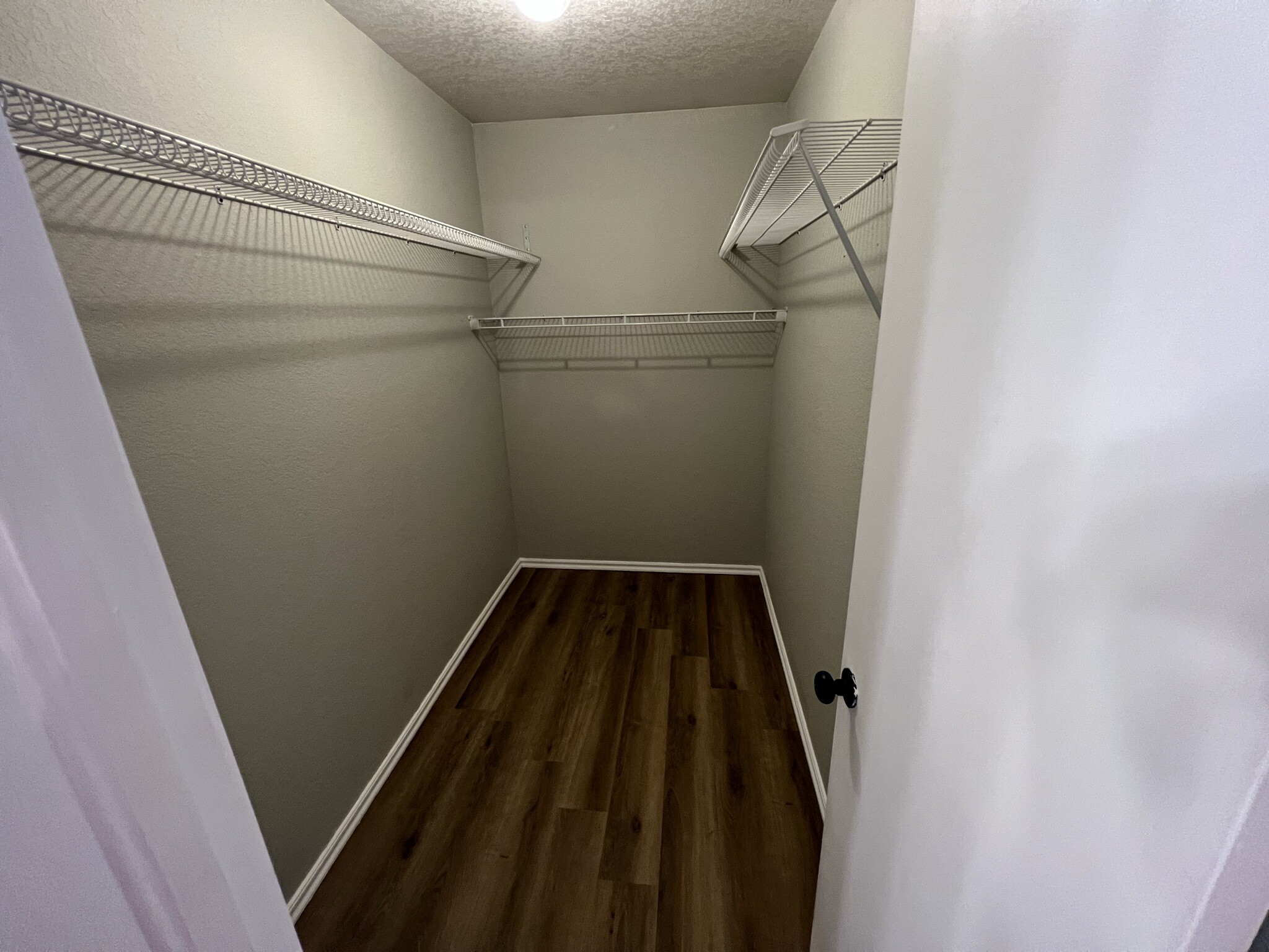 Master Closet - 1208 Hollow Tree Ter