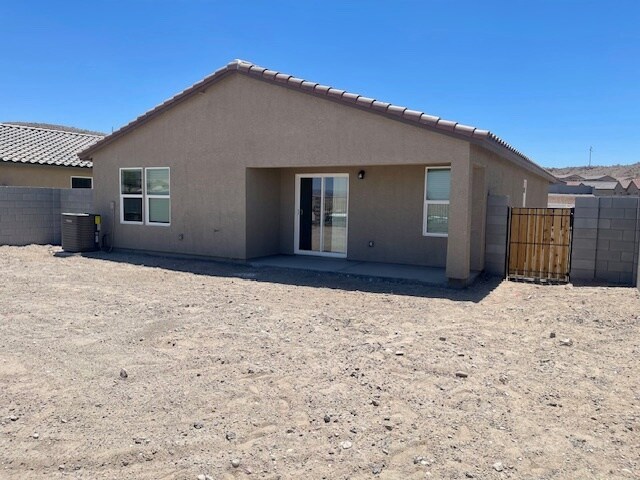 Building Photo - 2435 Vista del Oro