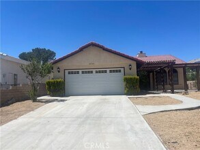 Building Photo - 14723 Blue Grass Dr