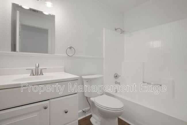 Building Photo - 37753 Sea Pines Ct