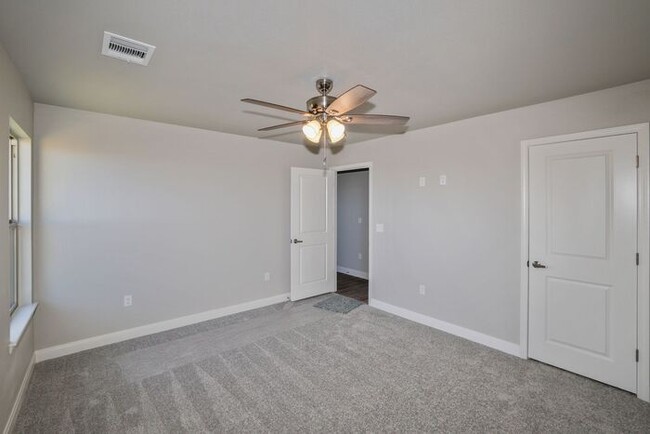 Building Photo - Brand New Large Townhome with Bonus Room!