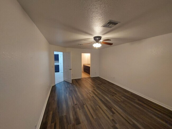 Building Photo - 8151 SW 128 LOOP