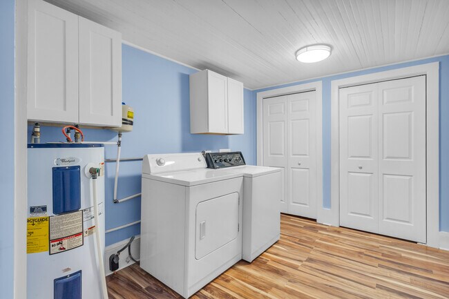 Building Photo - 801 NC-33