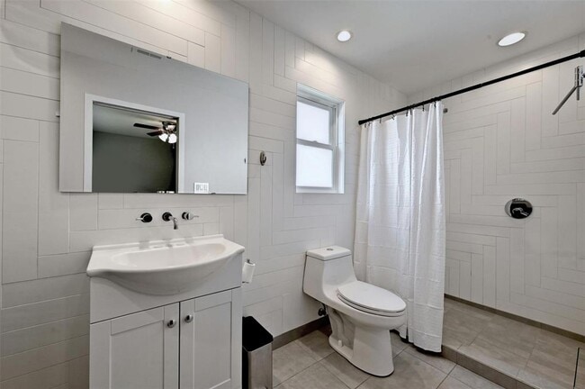 Building Photo - 4613 Cedargrove Dr