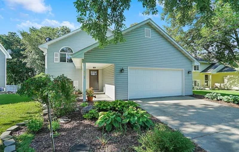 Building Photo - 241 Wildhurst Rd