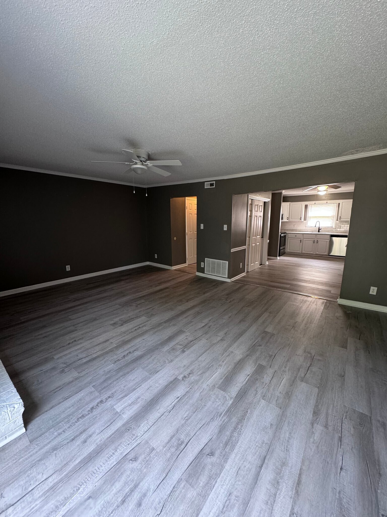 Building Photo - 1131 Glendale Dr