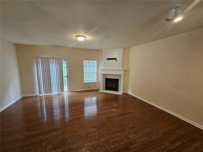 Building Photo - 2425 Ivey Crest Cir