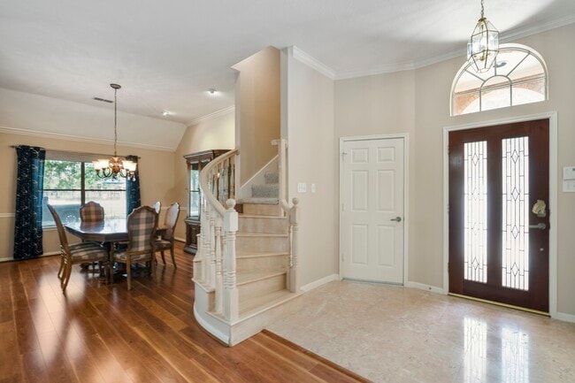 Building Photo - 9631 Bavaria Dr