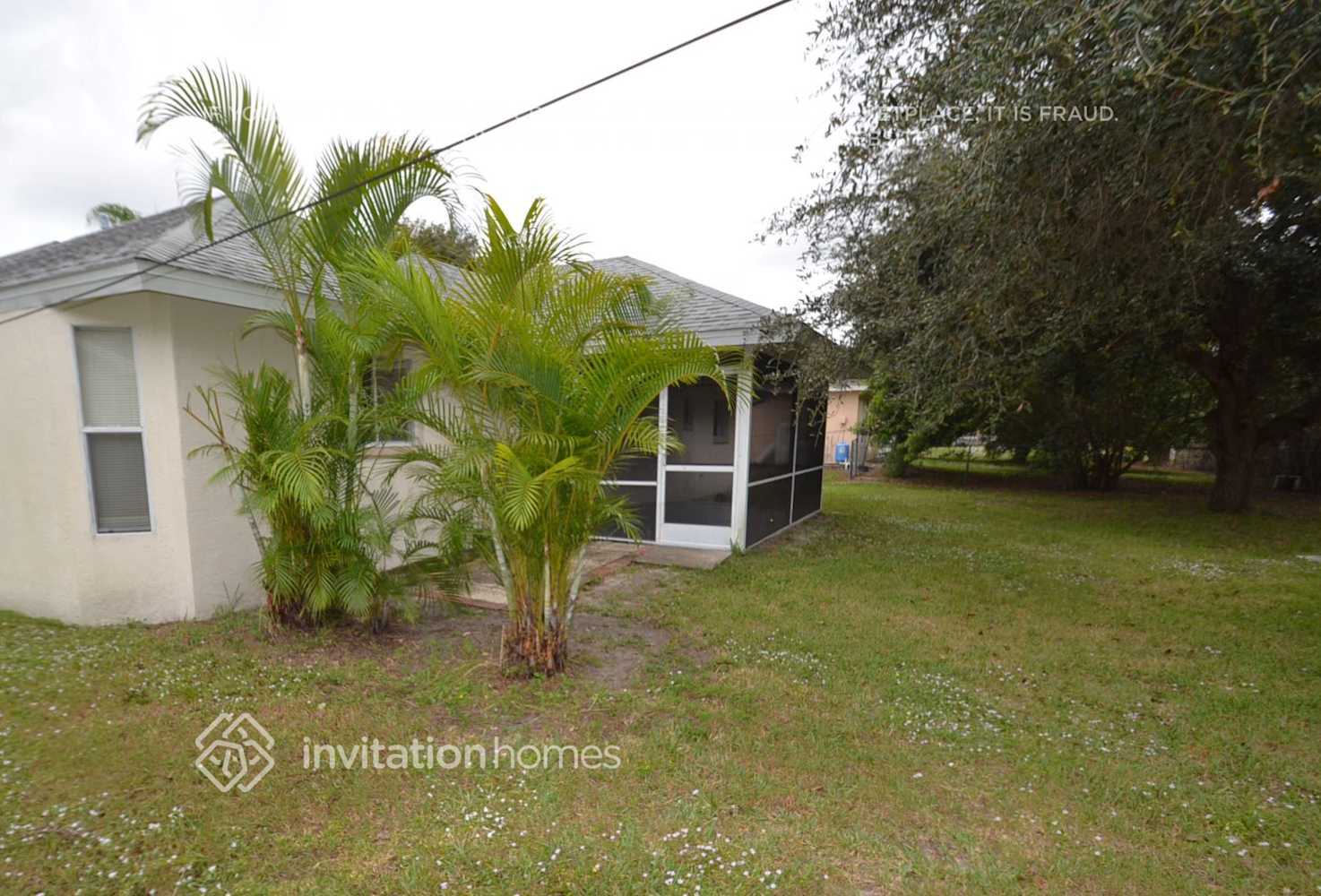 Building Photo - 521 SW 23rd Terrace