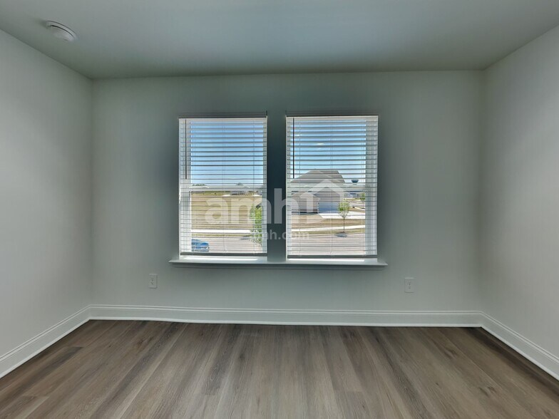 Building Photo - 708 Abilene Walk