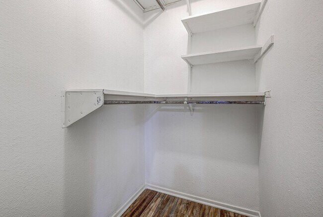 Building Photo - 7908 West Gate Blvd