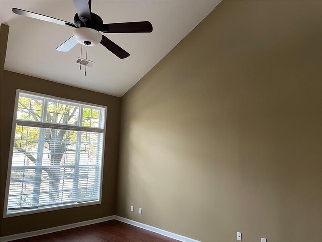 Building Photo - 2792 Briaroak Dr