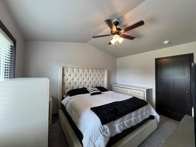 Building Photo - 557 Antietam Dr