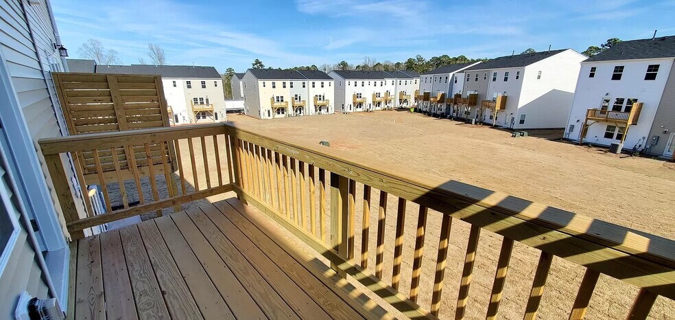 Building Photo - Room in Townhome on Sandwood Loch Dr