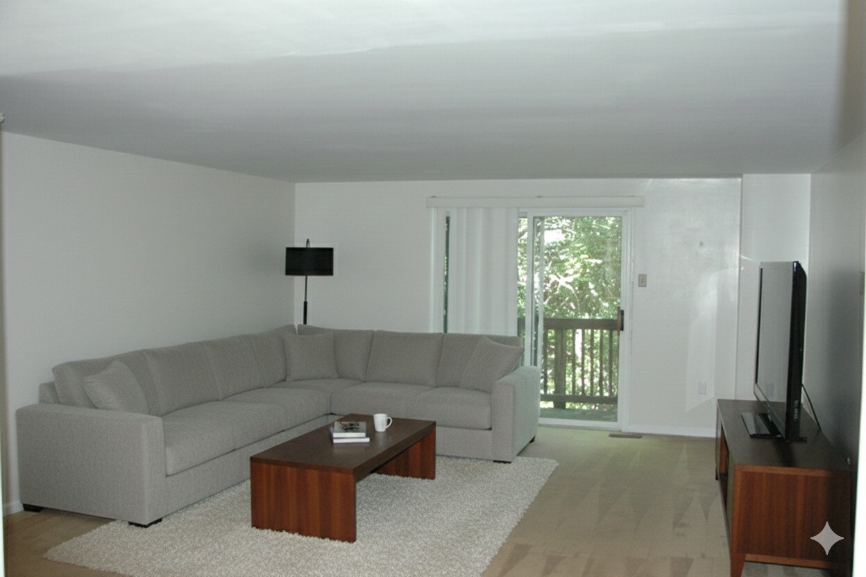 Living Room w/ Deck - 629 Windsor Ave