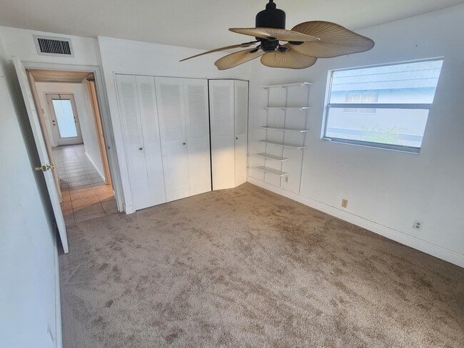 Building Photo - 509 Saxony Dr
