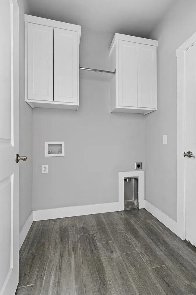 Building Photo - 718 Sun Meadows Loop