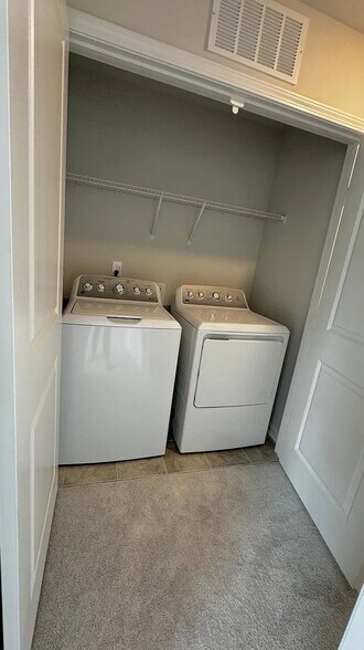 Building Photo - 2624 Chert Ln