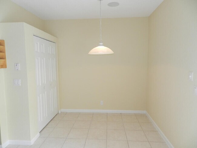 Building Photo - 13379 Georgian Ct