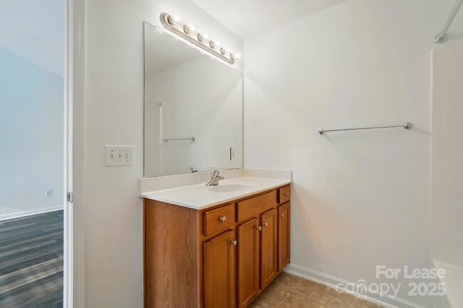 Building Photo - 10316 Stineway Ct