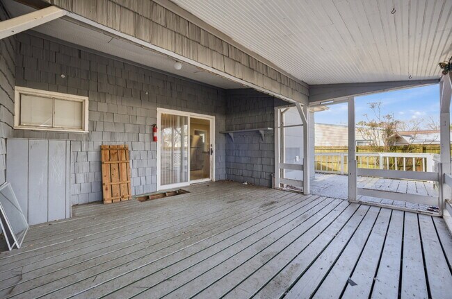 Building Photo - 3 BED, 1 BATH HOUSE FOR RENT IN CHESAPEAKE VA!