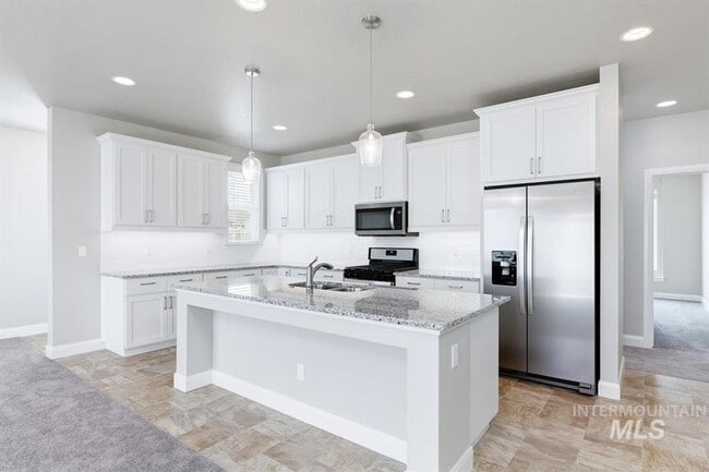 Building Photo - Modern Northwest Meridian Home