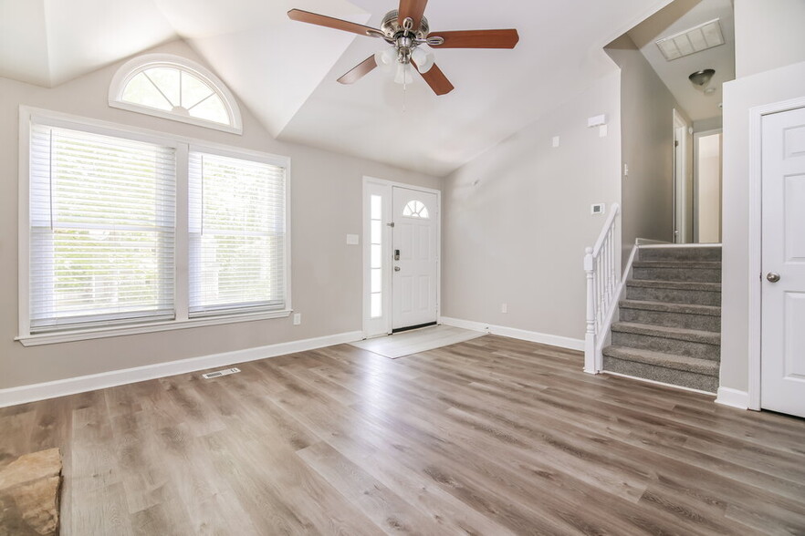 Building Photo - 415 Belmellen Ct