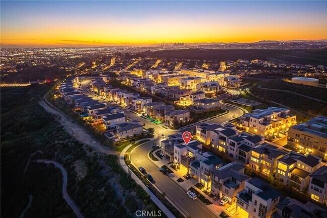 Building Photo - 478 Sycamore Dr