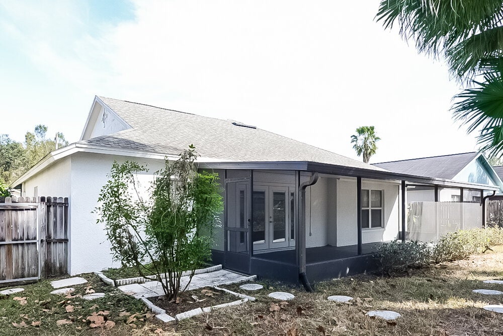 Building Photo - 28434 Meadowrush Way