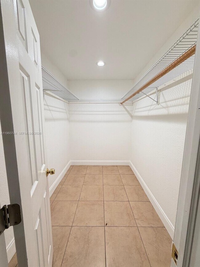 Building Photo - 28202 SW 143rd Ct