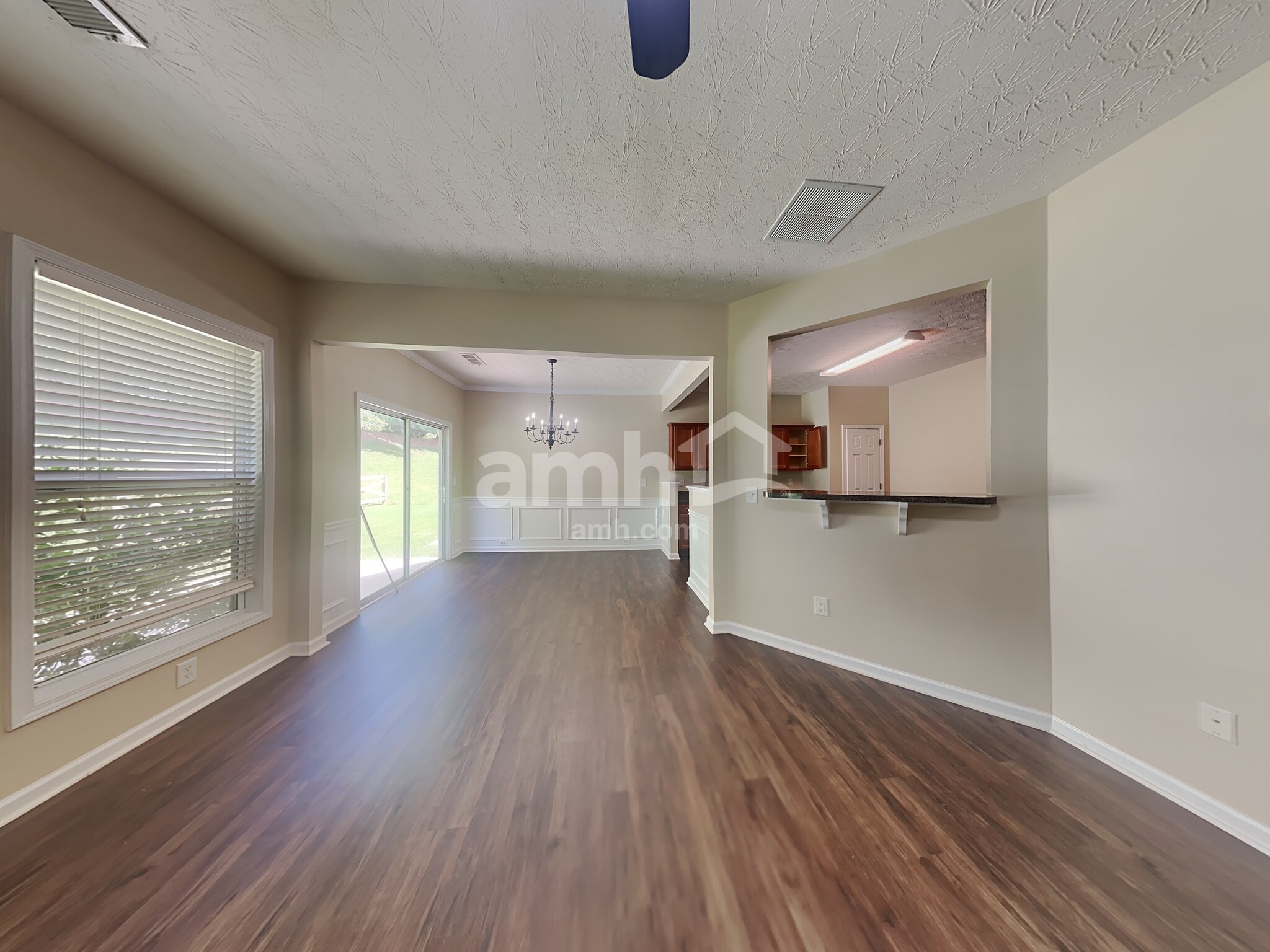 Building Photo - 311 Barberry Pl