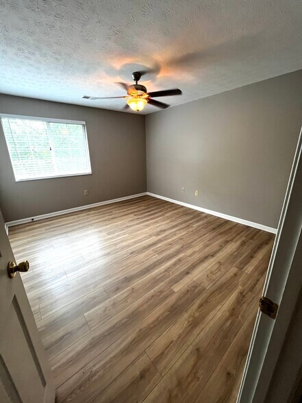 second bedroom - 7680 Scioto Ct