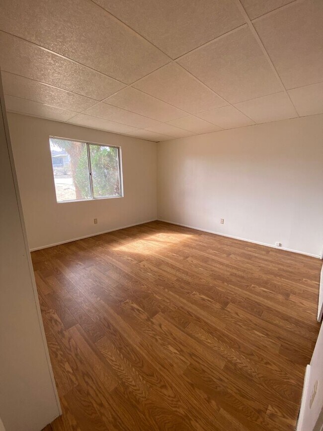 Building Photo - AVAILABLE NOW $200 off First Month Rent